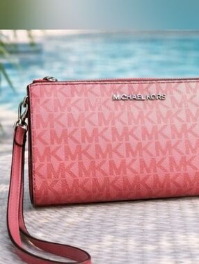 Michael Kors Pink Signature Wristlet Wallet